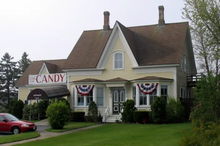 Candy store, things to do in Dennis Port
