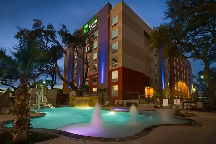 3-Star Resort in San Antonio