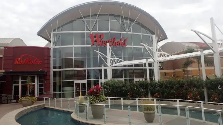 Shopping mall in Brandon Florida